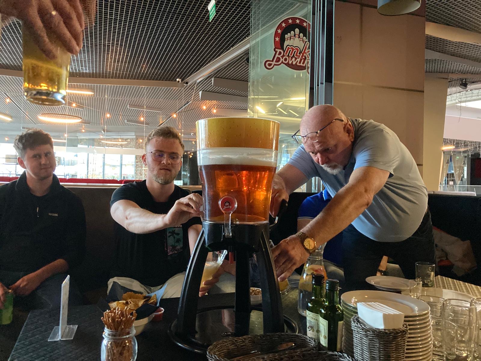 Pamiątkowe zdjęcie członków